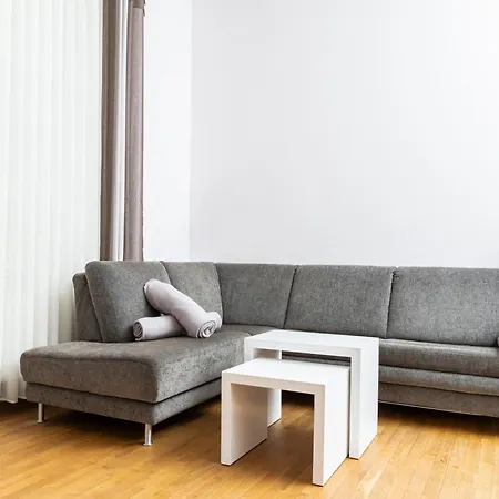Elegant Apartament *
